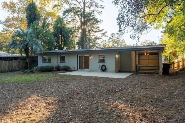 Building Photo - 3 Bed / 2 Bath in Levy Park