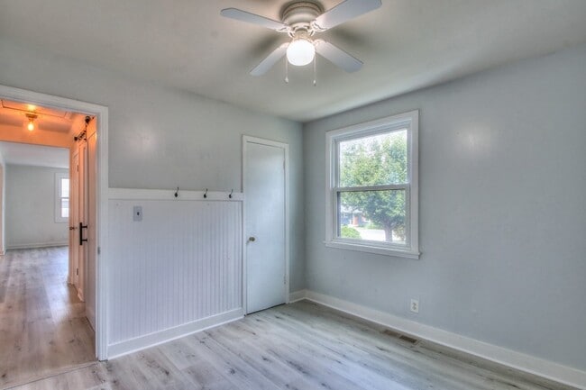Building Photo - 141 Dodge Dr