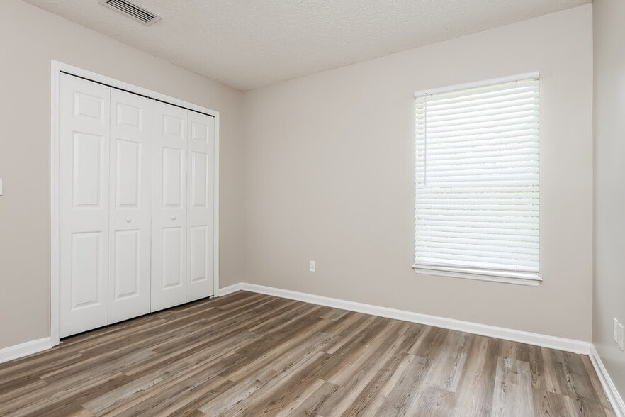 Building Photo - 276 Porta Rosa Circle