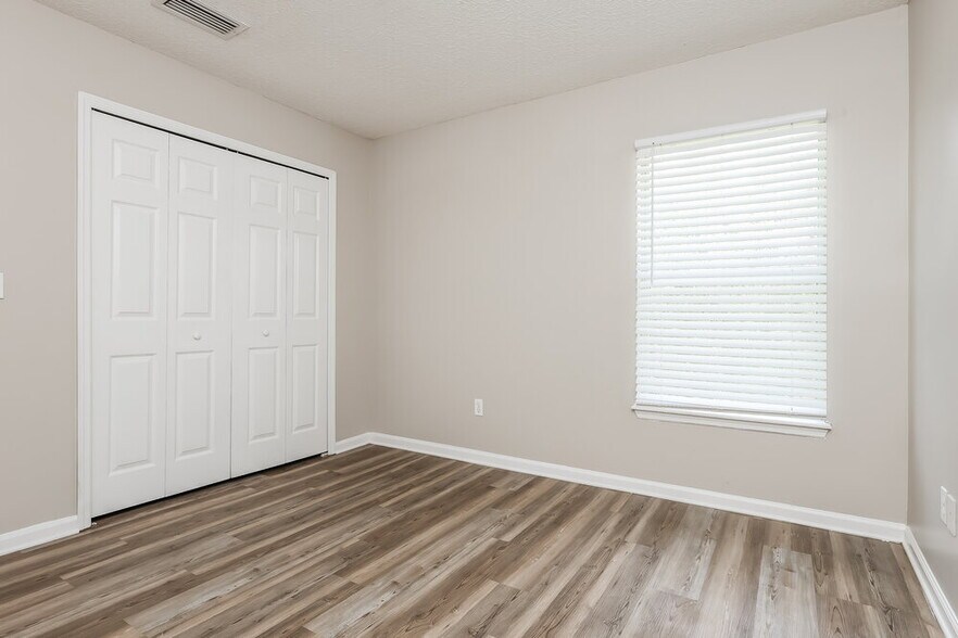 Building Photo - 276 Porta Rosa Circle