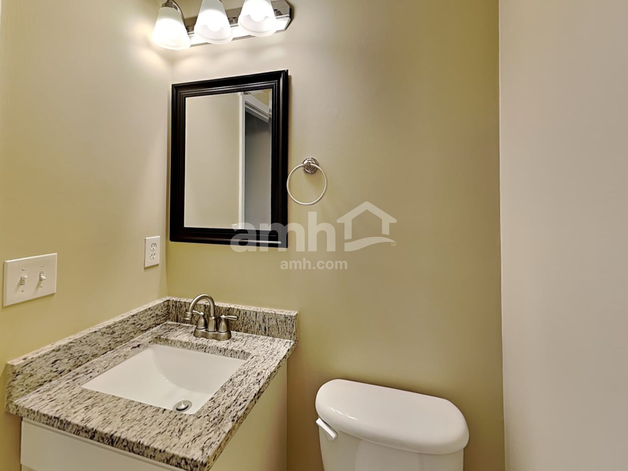 Building Photo - 10319 Fredricksburg Rd