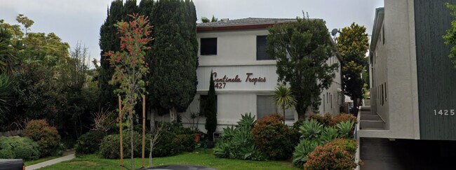Building Photo - 1427 Centinela Ave