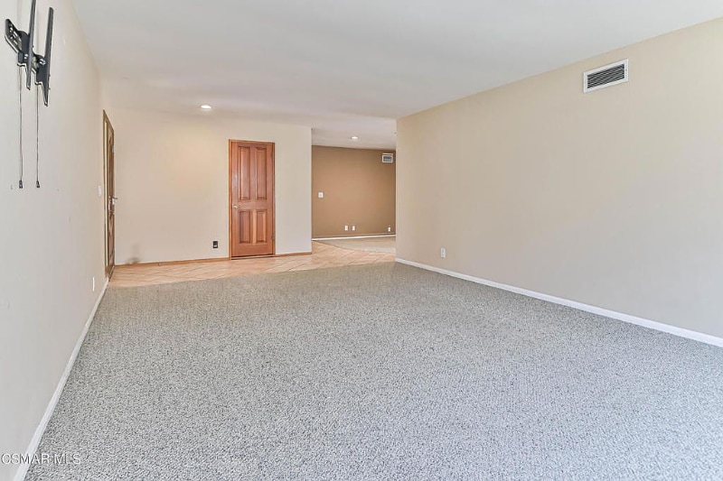 Building Photo - 2245 Parker Ct