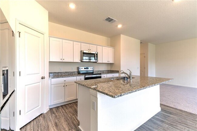 Building Photo - 19507 Cloudy Bay Dr