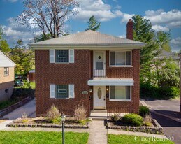 Building Photo - 3970 N Fordham Pl