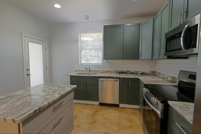 Building Photo - 2720 Jewel Rd