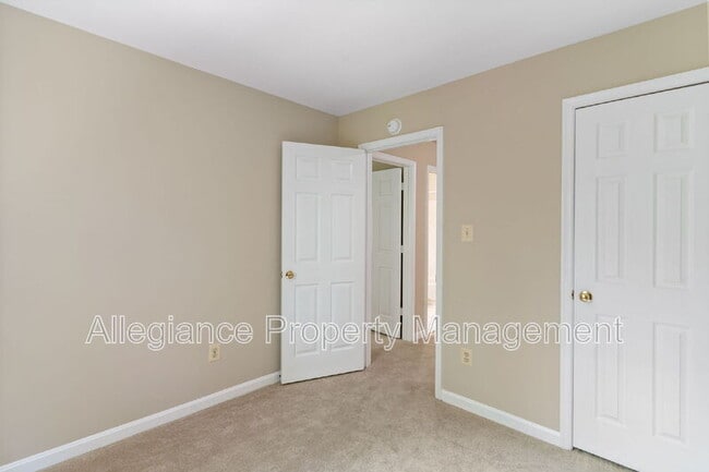 Building Photo - 8073 Morning Meadow Ct