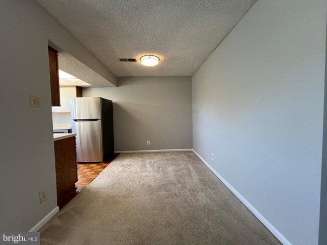 Building Photo - 12100 Greenway Ct