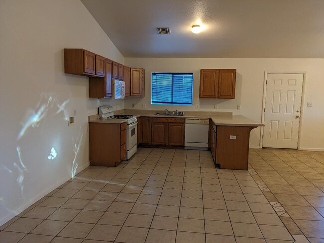 Building Photo - 3362 N Yuma St