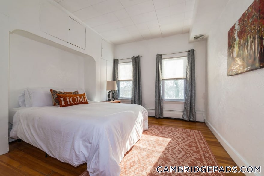 Building Photo - 199 Mt Auburn St