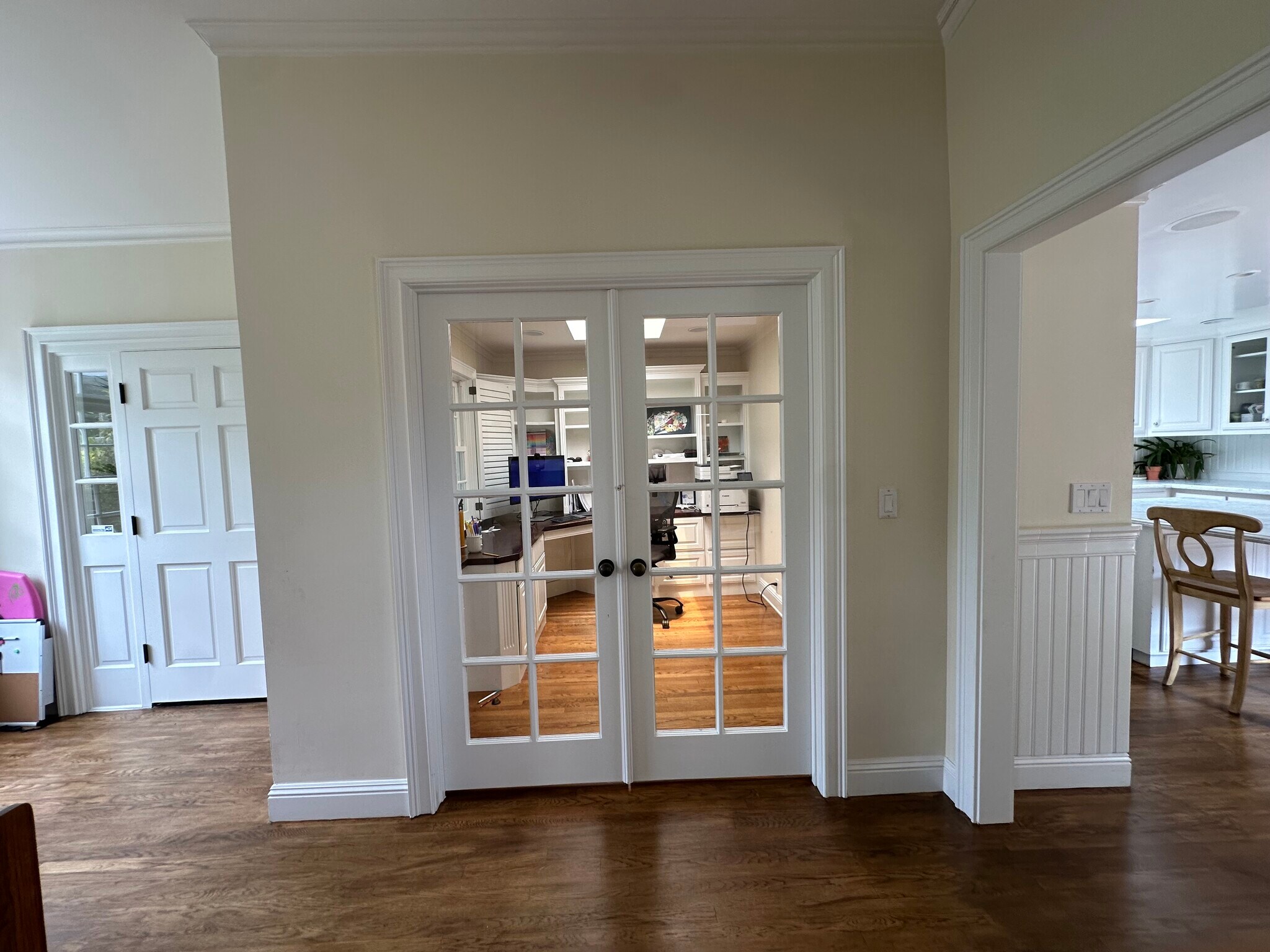 office - 1127 Virginia Way