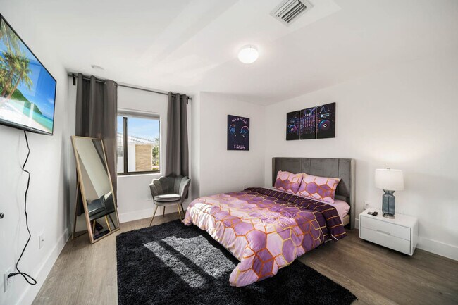 Building Photo - 3246 SW 44th St