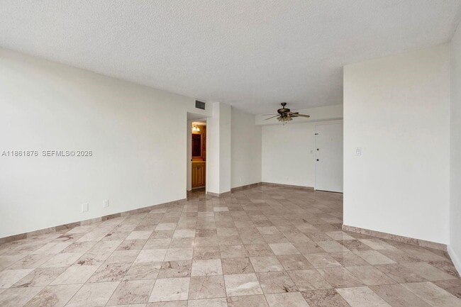 Building Photo - 2025 NE 164th St