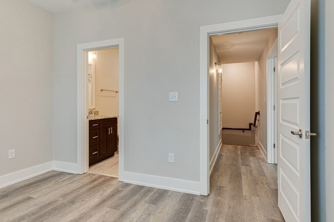 Building Photo - 115 W Jones St