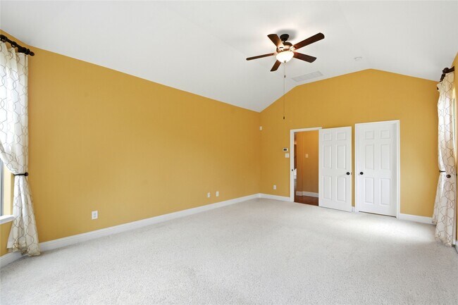 Building Photo - 11119 Hayden Falls Dr