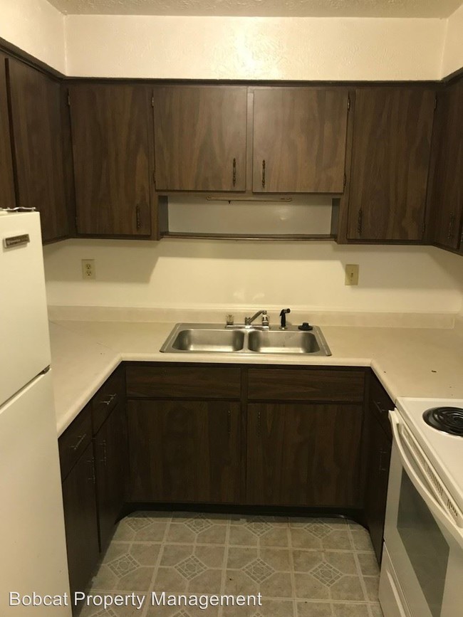 Arrowhead Village Apartments - 719 Arrowhead Dr Sidney OH 45365 ...