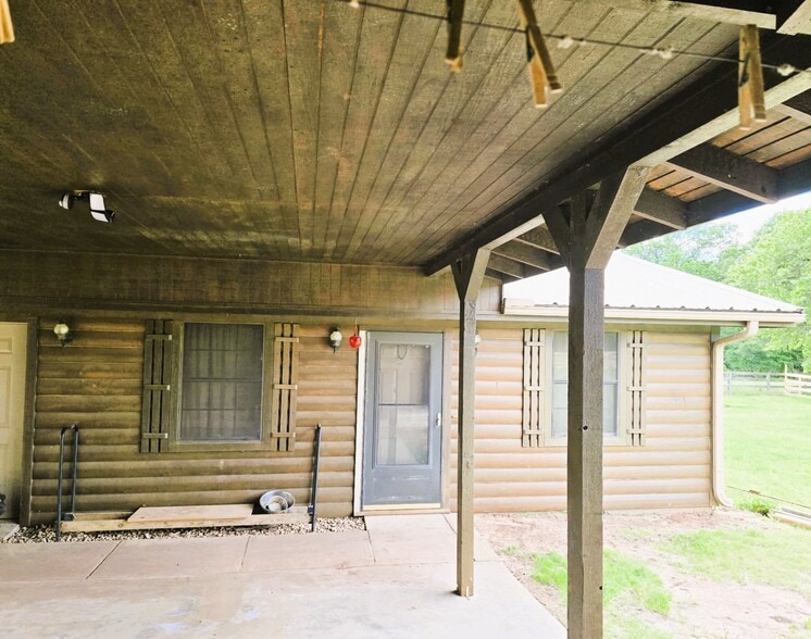 Building Photo - 2281 FM 2029
