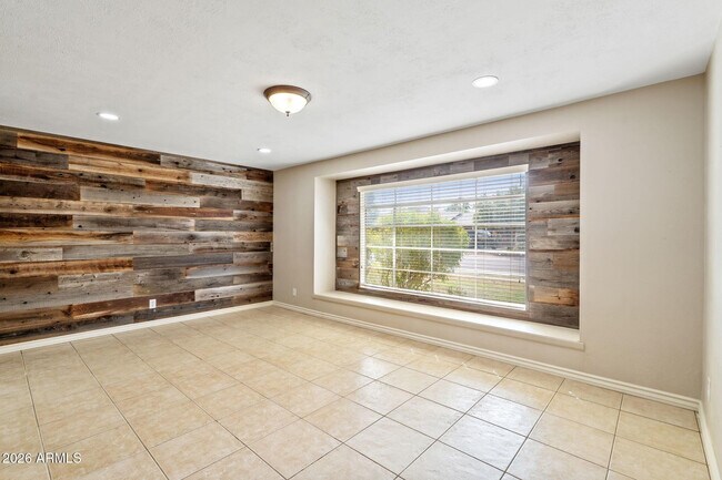 Building Photo - 3007 N 84th Pl