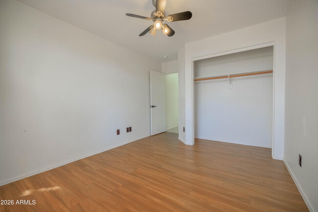 Building Photo - 1401 S 80th St