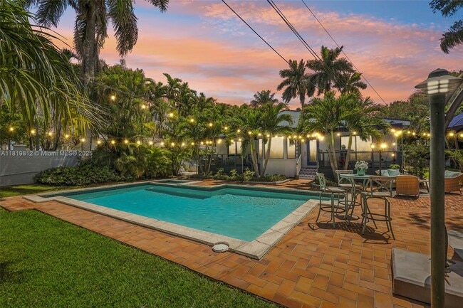 Building Photo - 5703 SW 83rd St