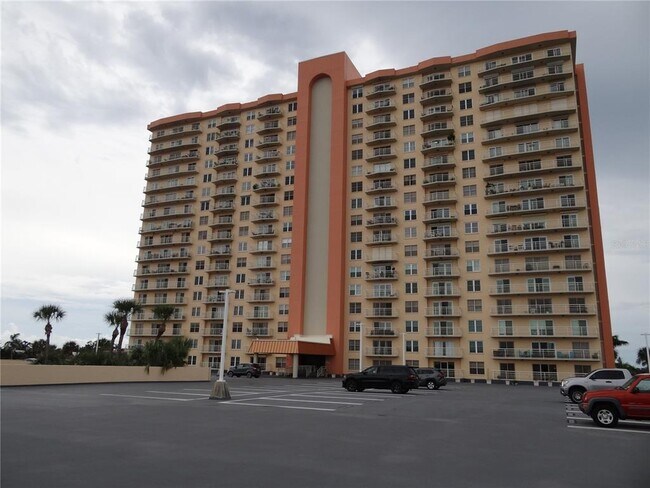 Building Photo - 4900 Brittany Dr S