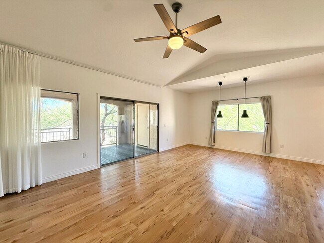 Building Photo - 16801 N 94th St