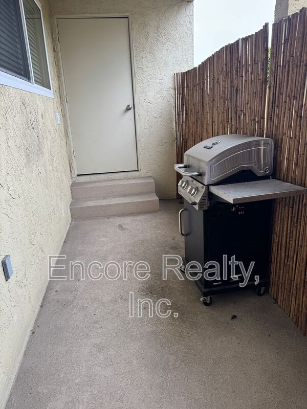 Building Photo - 2913 A St