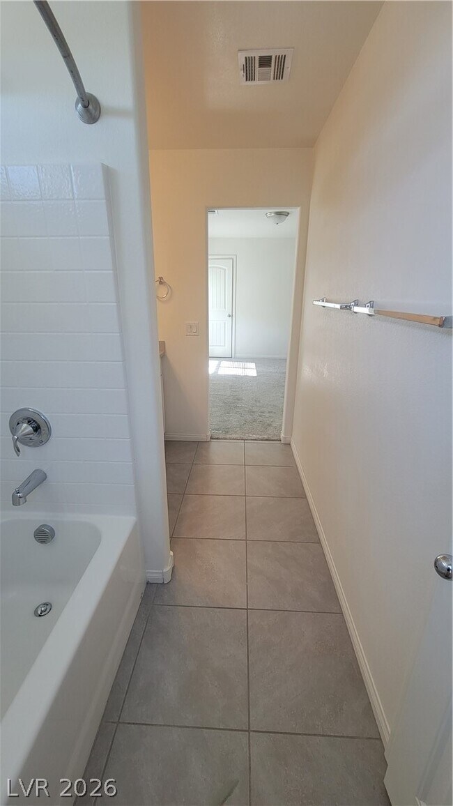 Building Photo - 8772 Belle Castle Ct