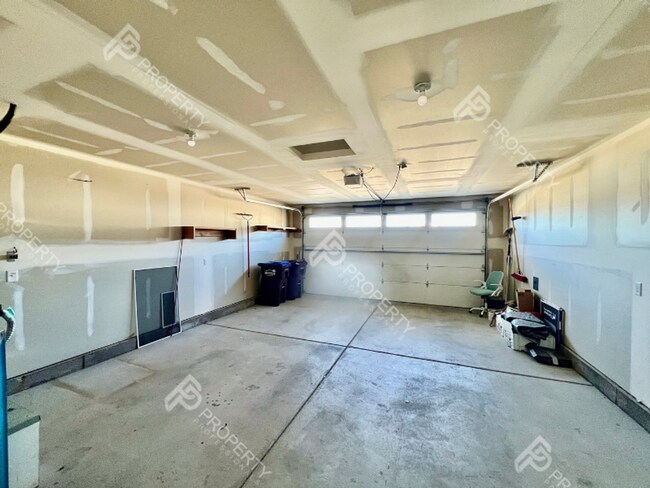 Building Photo - 358 Grullo Ln
