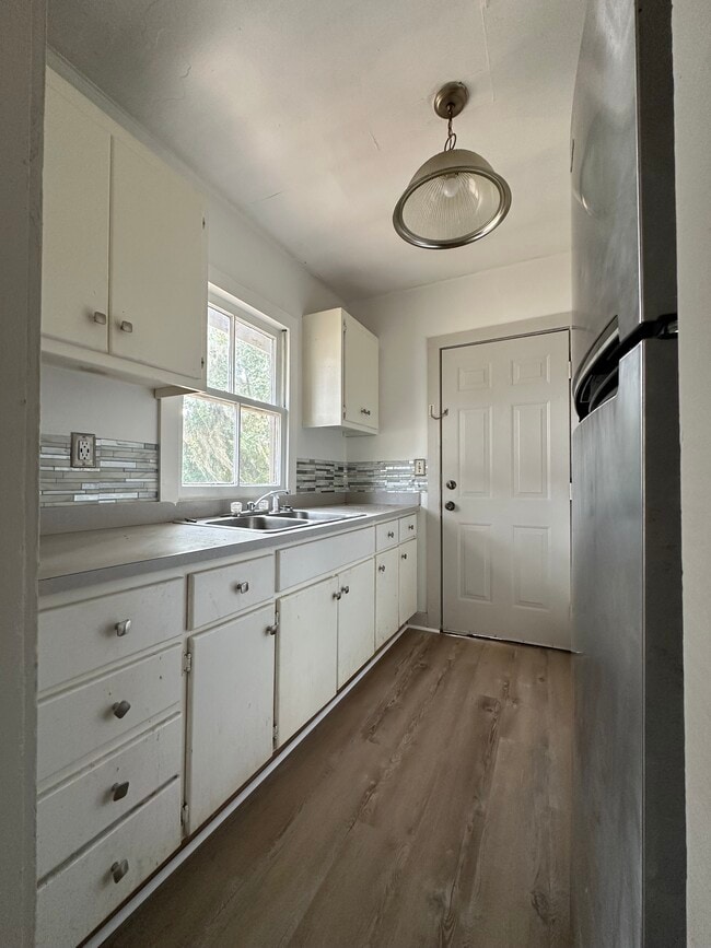 Building Photo - 2344 S Marion Ave