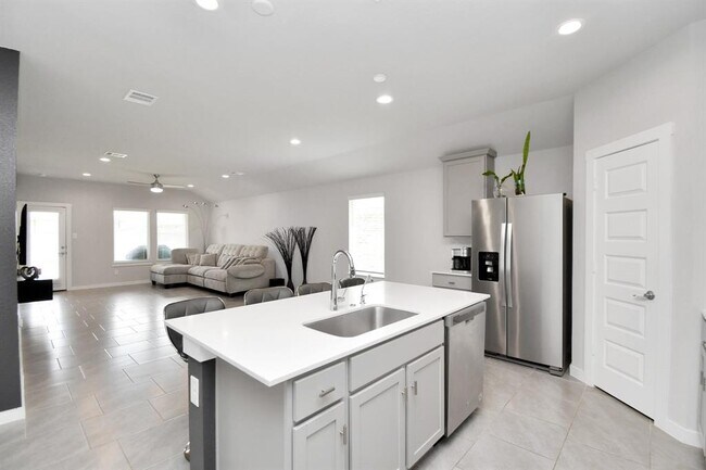 Building Photo - 7431 Teton Creek Trace