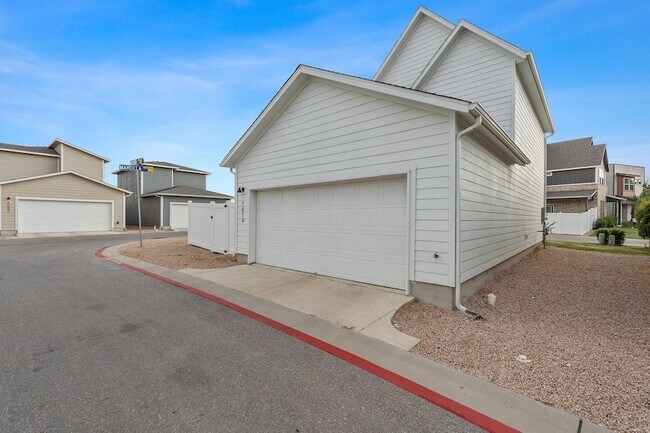 Building Photo - 7814 Wilfred Dr