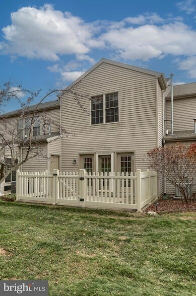 Building Photo - 1959 Deer Run Dr