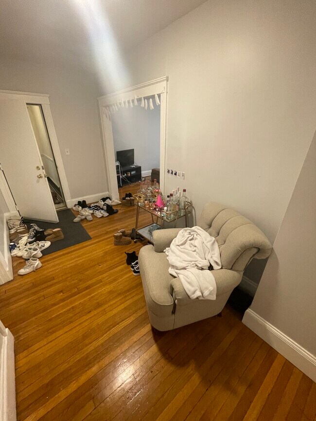 Building Photo - 235 Freeman St