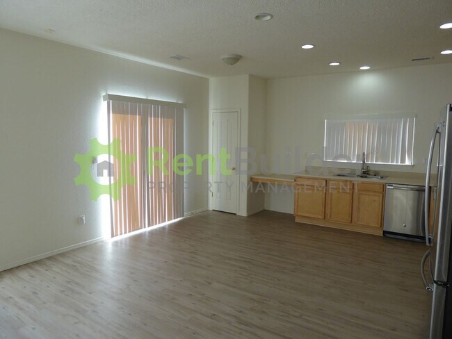 Building Photo - Stunning 5-Bed Northern Hills Home – Now Just $2,395/Month!