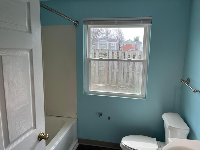 Building Photo - 98 Buckeye Cir