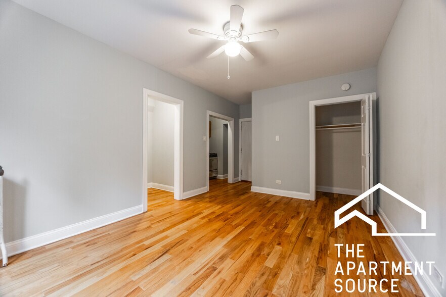 Building Photo - 1160 N Dearborn St