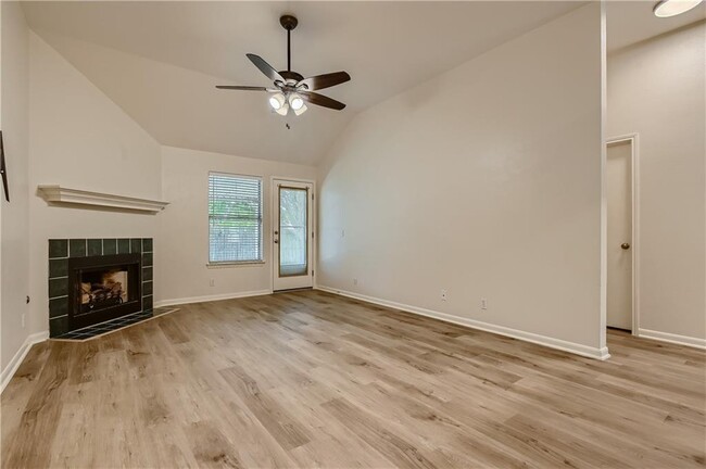 Building Photo - 102 Osage Ct