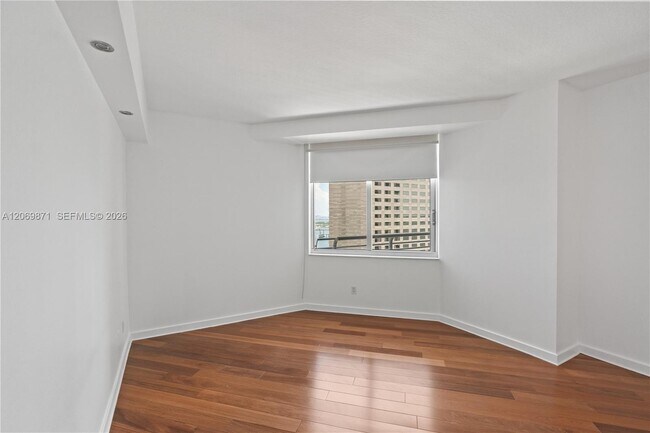 Building Photo - 325 S Biscayne Blvd