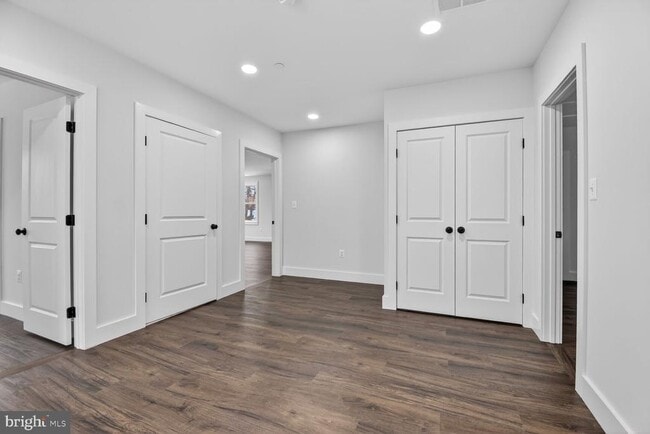 Building Photo - 13102 Ideal Dr