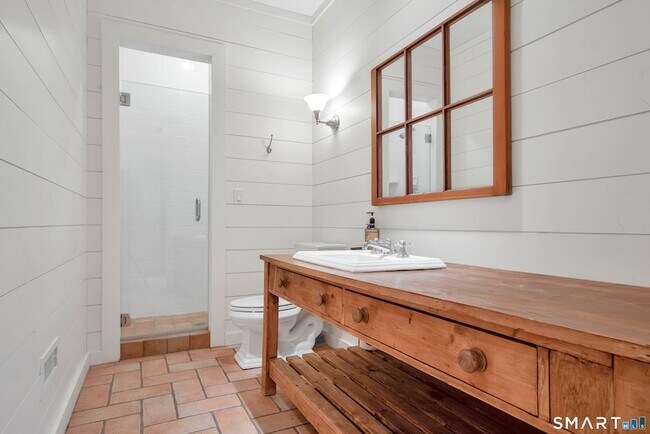 Building Photo - 55 Bishop Ln