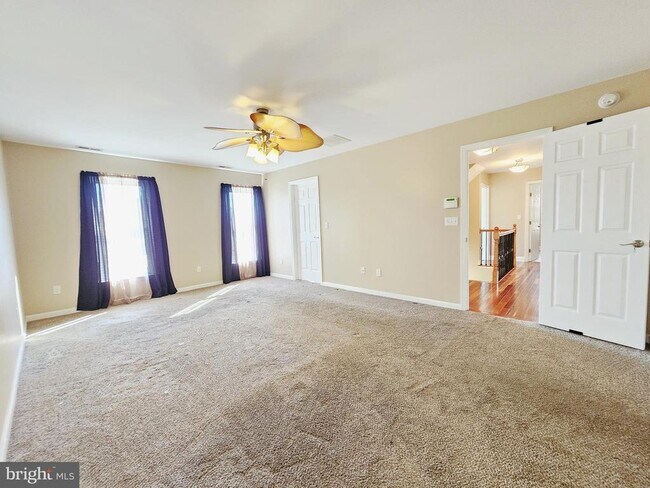 Building Photo - 5641 Scottish Highlands Cir
