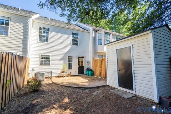 Building Photo - 1814 Timberly Waye