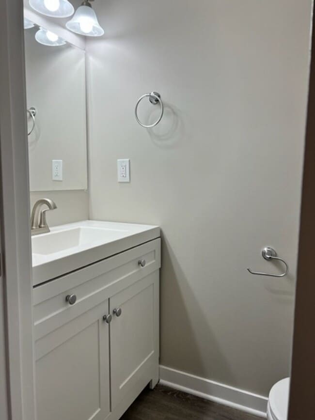 Building Photo - 1805 Dainesway Dr