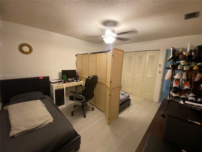 Building Photo - 13815 SW 54th St