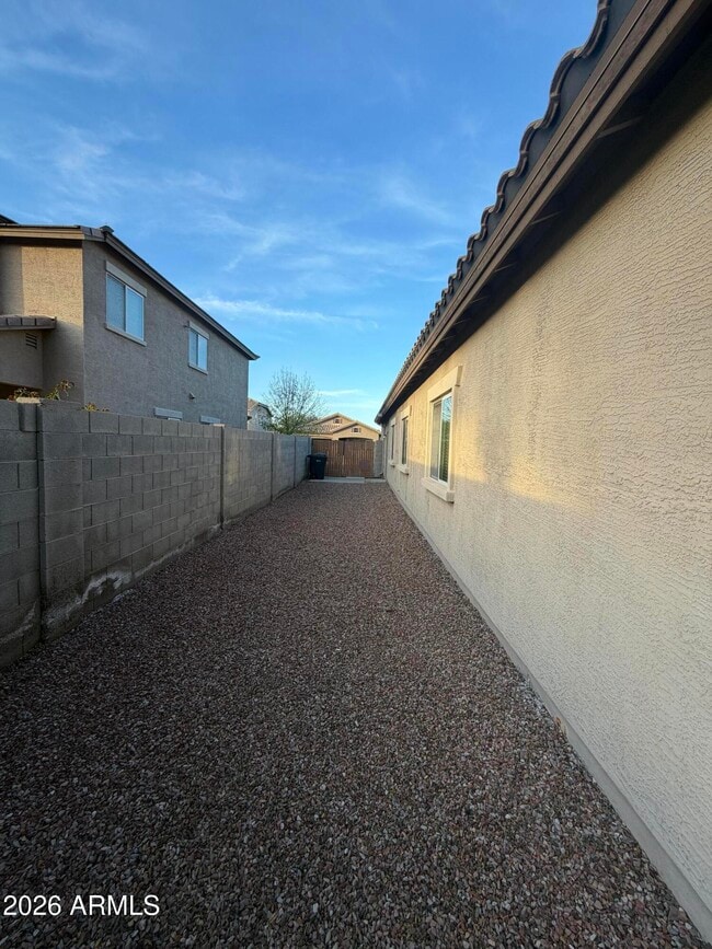 Building Photo - 4455 E Peach Tree Dr