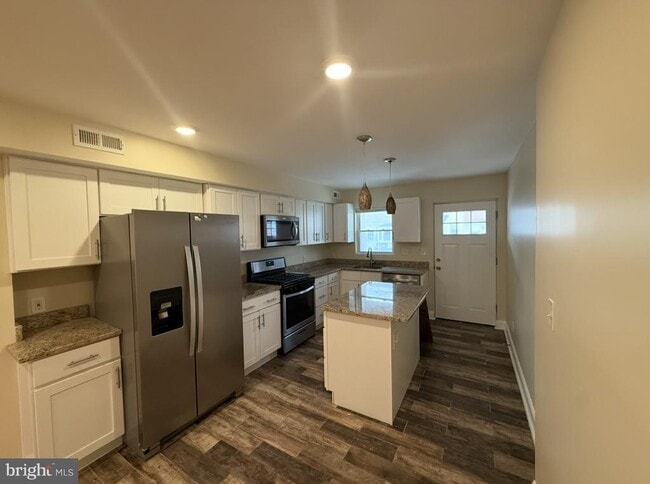 Building Photo - 1422 Richardson St