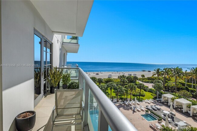 Building Photo - 3739 Collins Ave