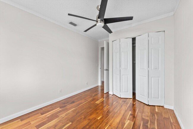 Building Photo - 6214 Riverwalk Ln