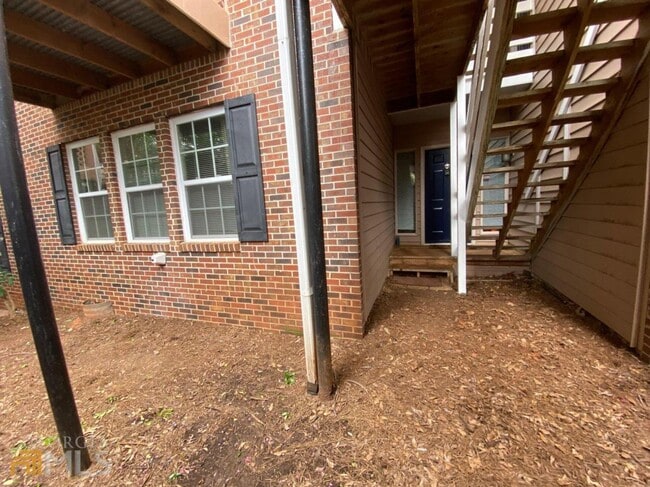 Building Photo - 279 Quail Run